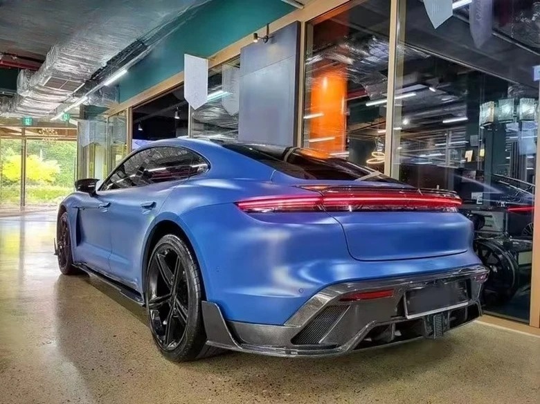 M Style Carbon Body Kit for Taycan With Front Splitter Side Skirt Lips Headlight Cover Diffuse Wing Bumper Vents